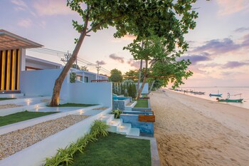 white whale beachfront pool villa