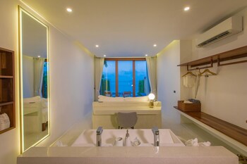 white whale beachfront pool villa