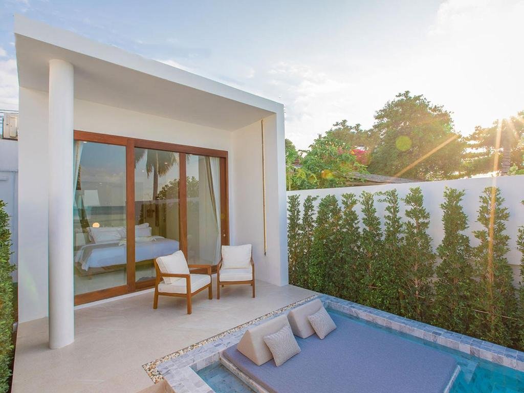white whale beachfront pool villa