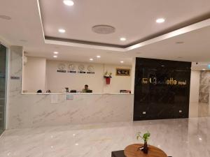 the charlotte smart hotel lopburi