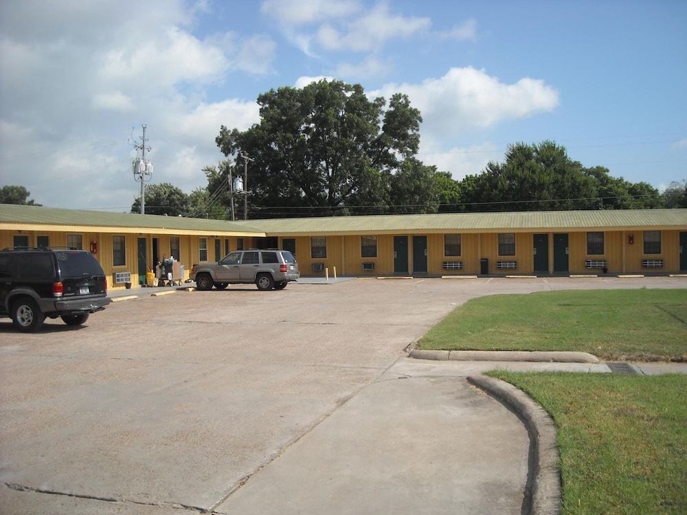 Tropicana Motel,Texas>>Bastrop,2 star