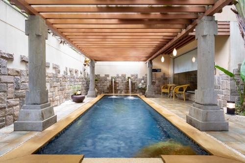 in stone motel