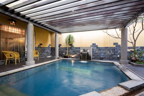 in stone motel