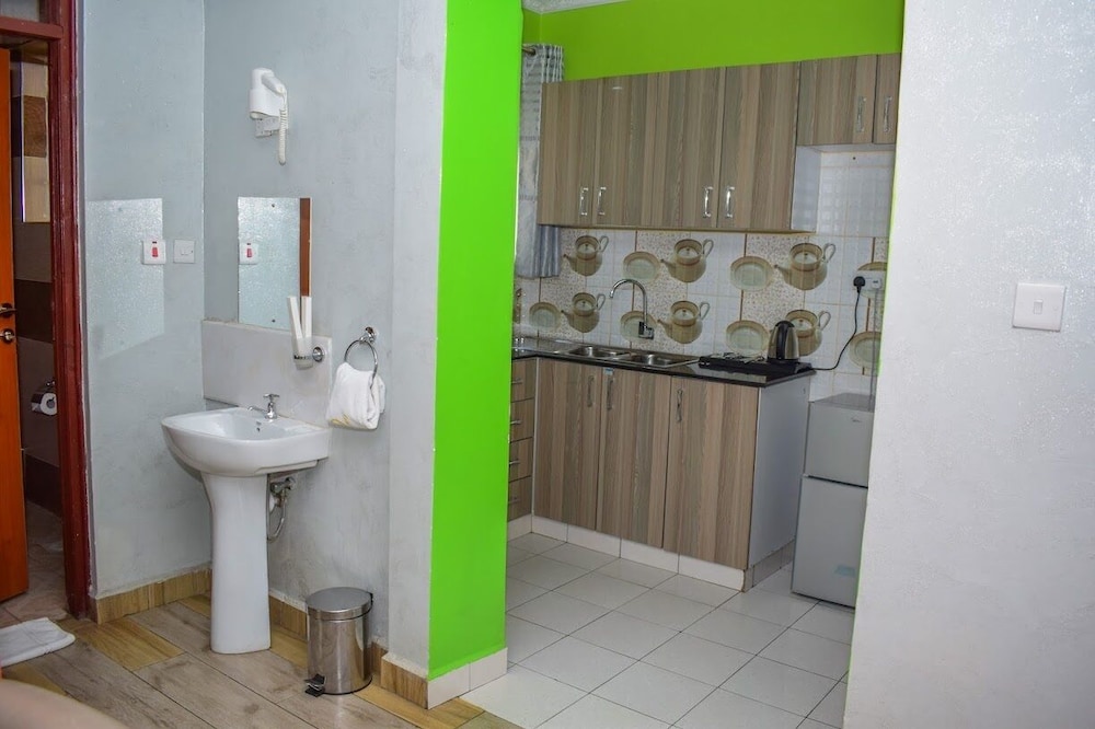 limpopo hotel suites