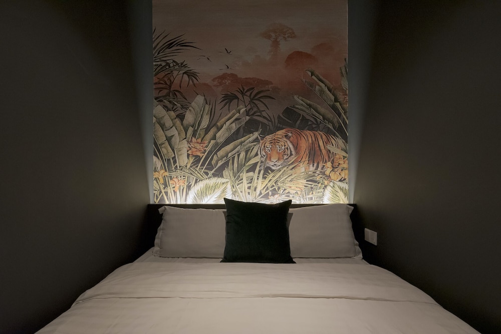 harper boutique hotel at sutera avenue