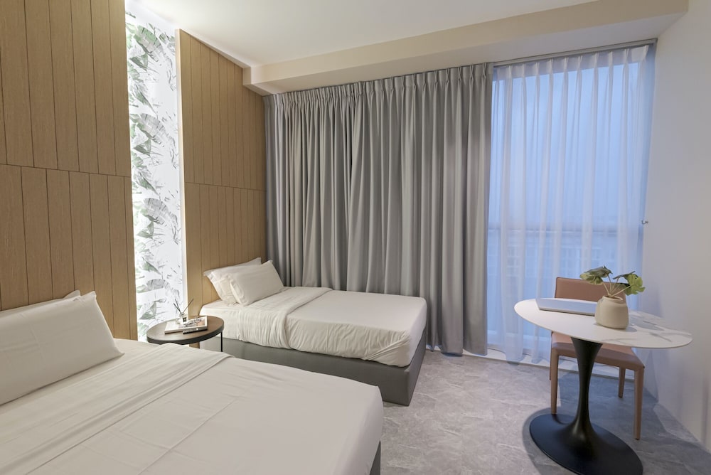 harper boutique hotel at sutera avenue