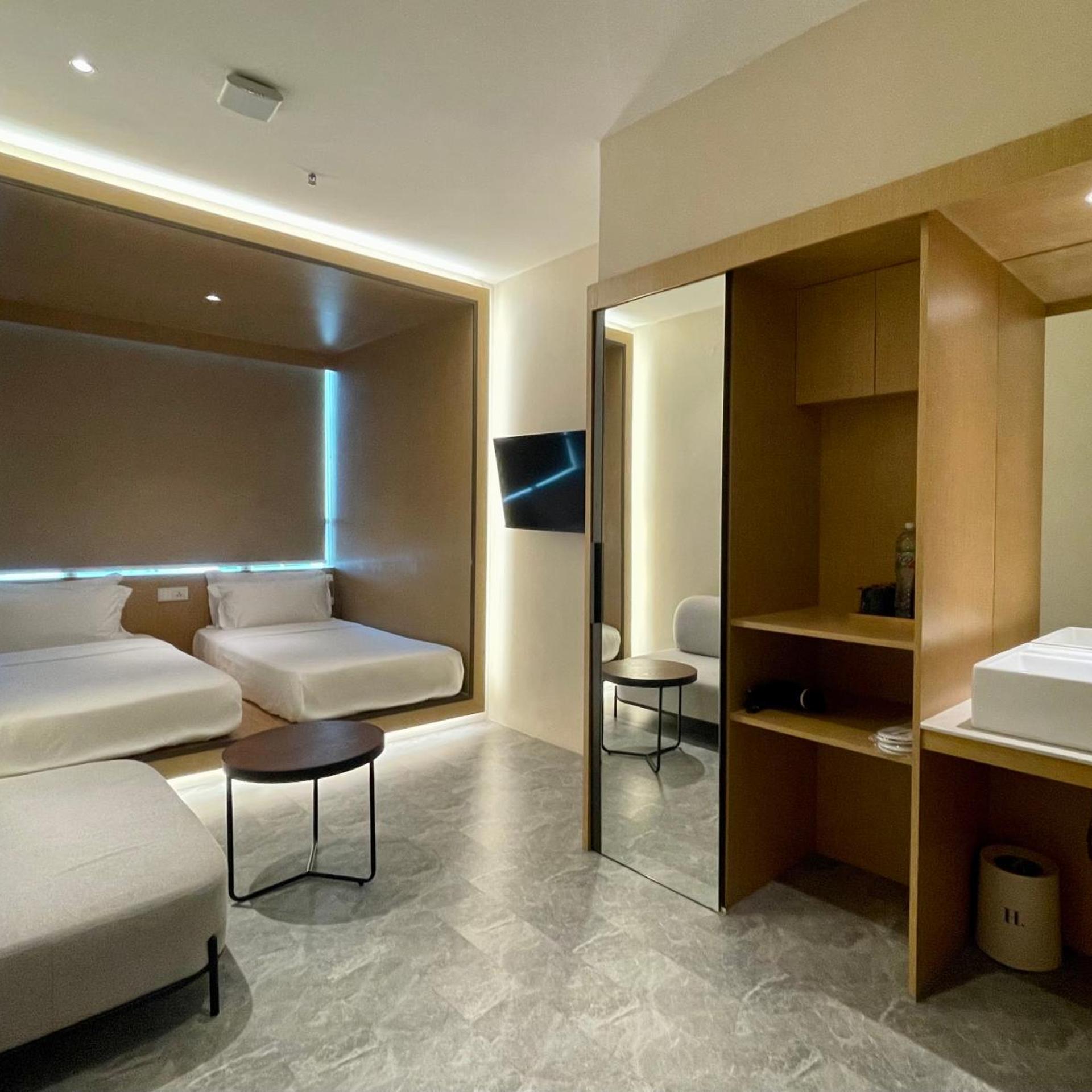 harper boutique hotel at sutera avenue