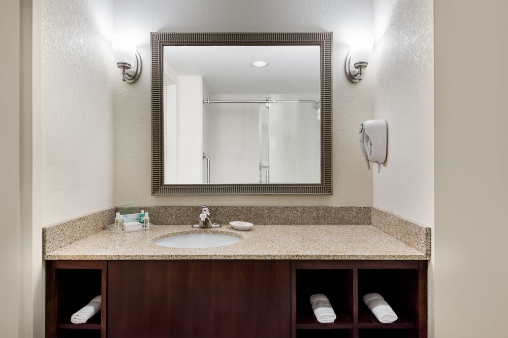 holiday inn johnstown gloversville by ihg