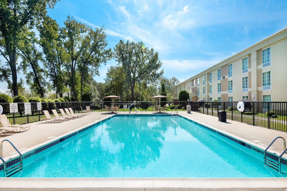 holiday inn johnstown gloversville by ihg
