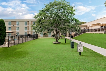 holiday inn johnstown gloversville by ihg