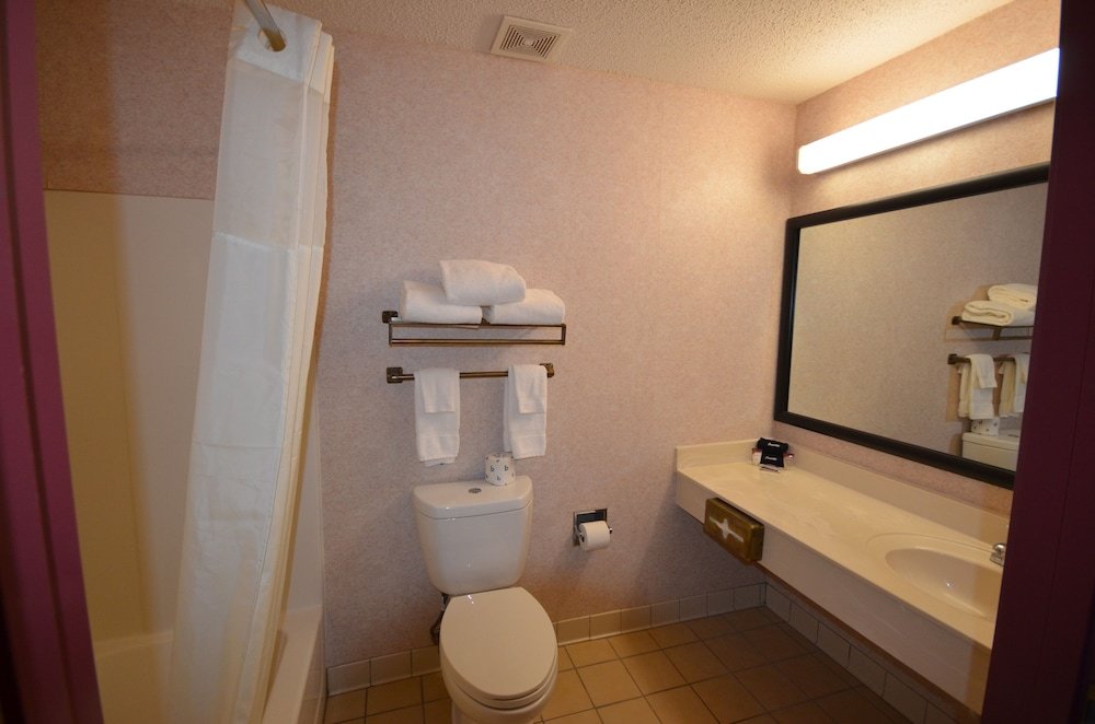 Townsquare Place,,3 star