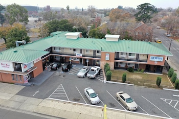 Stay Inn Suite,,2.5 star