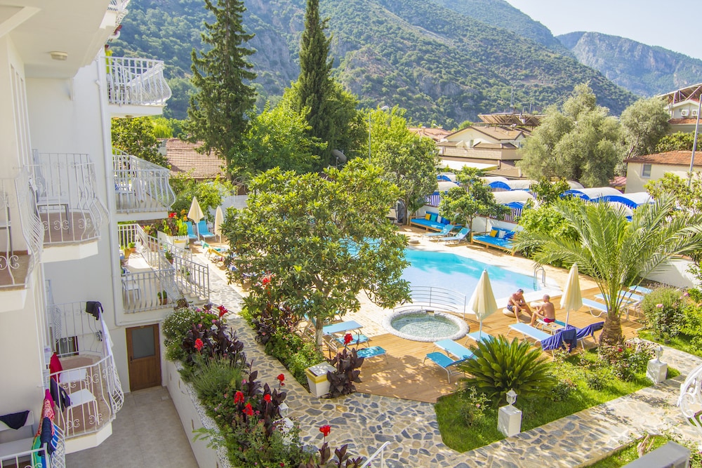 unsal hotel