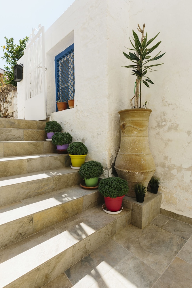 dimitra boutique hotel