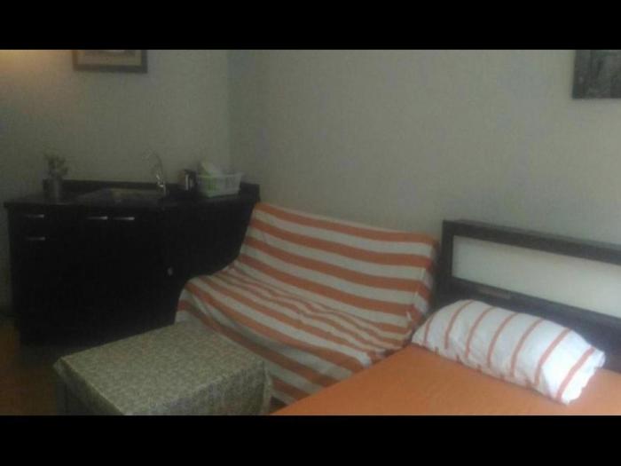 room in studio t8 guest house don mueang challenger triple room