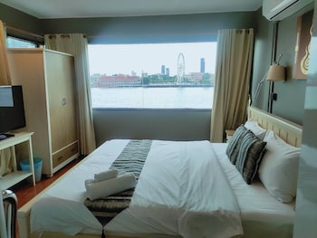 anandpura riverside hotel