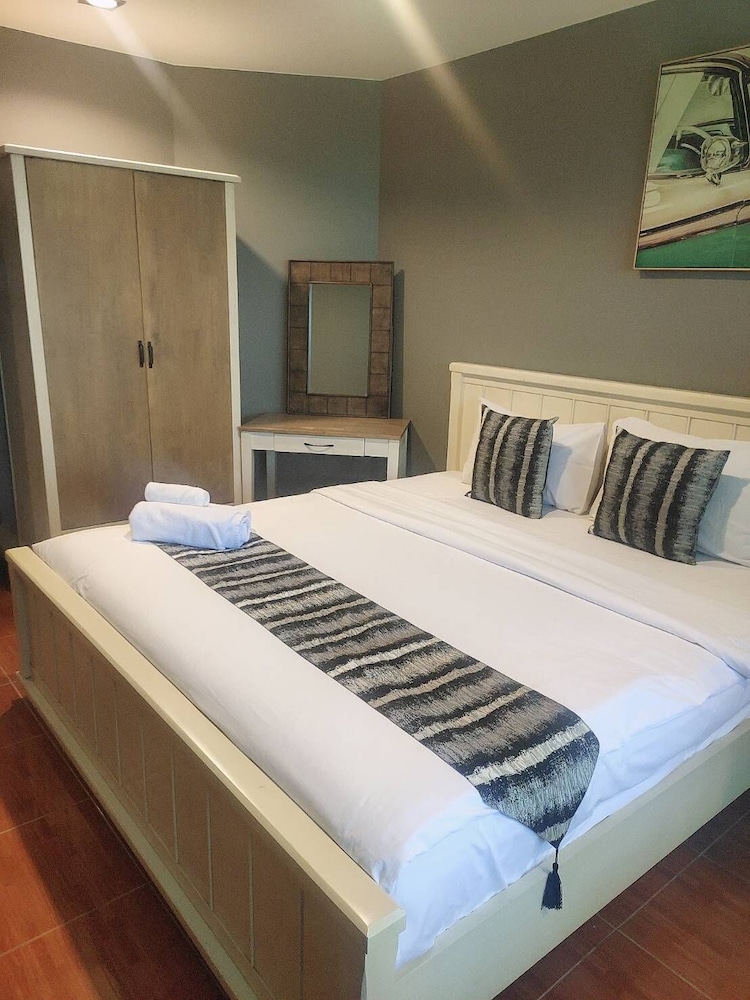 anandpura riverside hotel