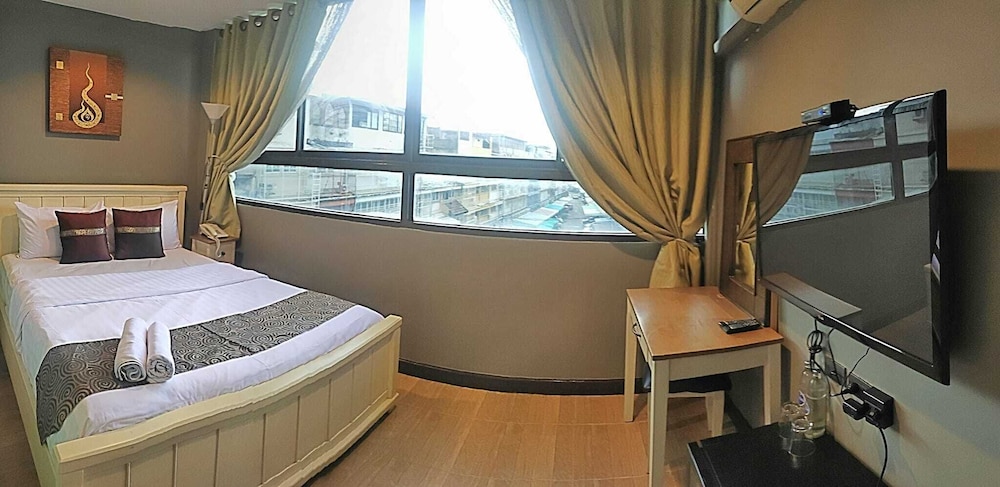 anandpura riverside hotel