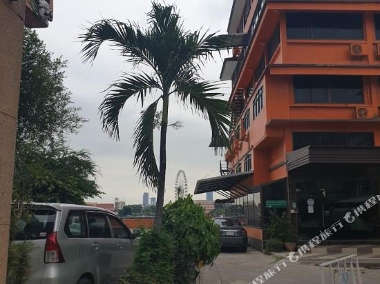 anandpura riverside hotel