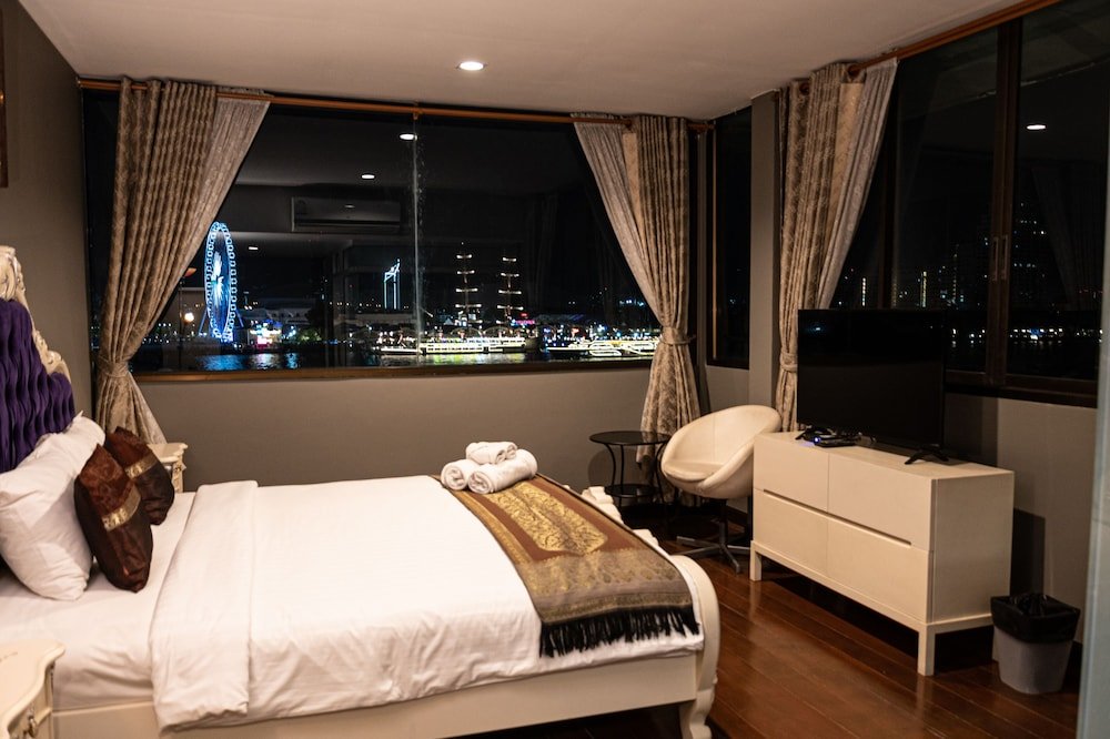 anandpura riverside hotel
