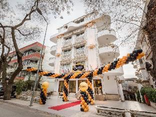 twins boutique hotel