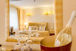 twins boutique hotel