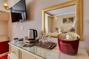 twins boutique hotel