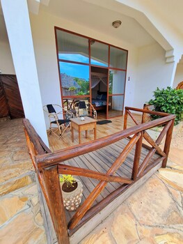 mimi na wewe villa