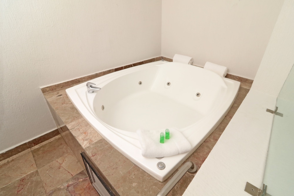 holiday inn express san luis potosi by ihg