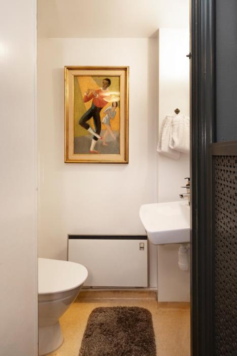 collectors victory apartments