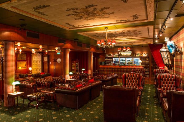 collectors victory apartments