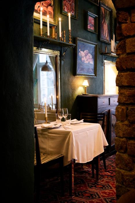 collectors victory apartments