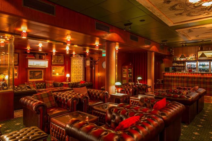 collectors victory apartments