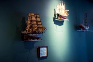 collectors victory apartments