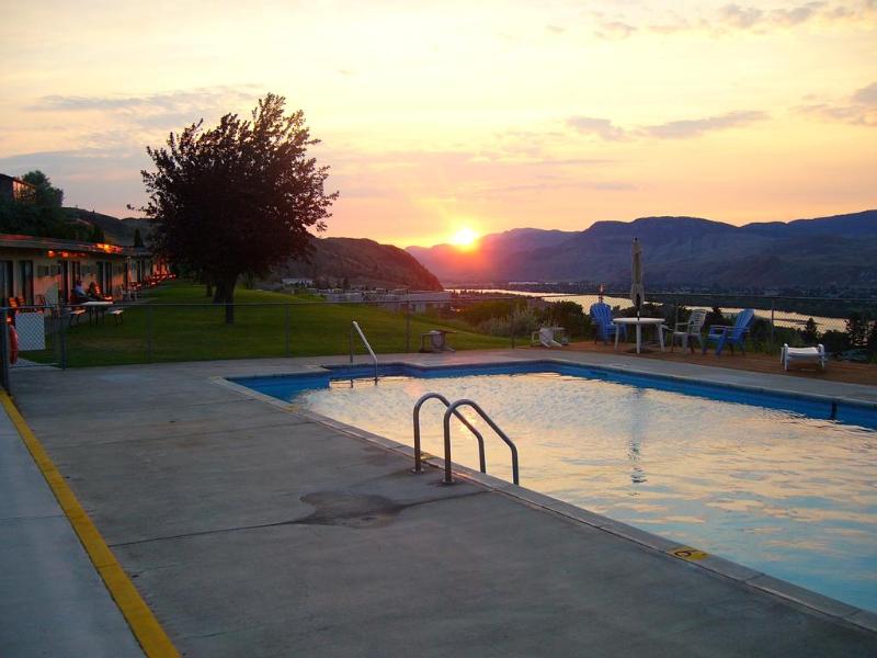 Hospitality Inn,British Columbia>>Kamloops,3 star