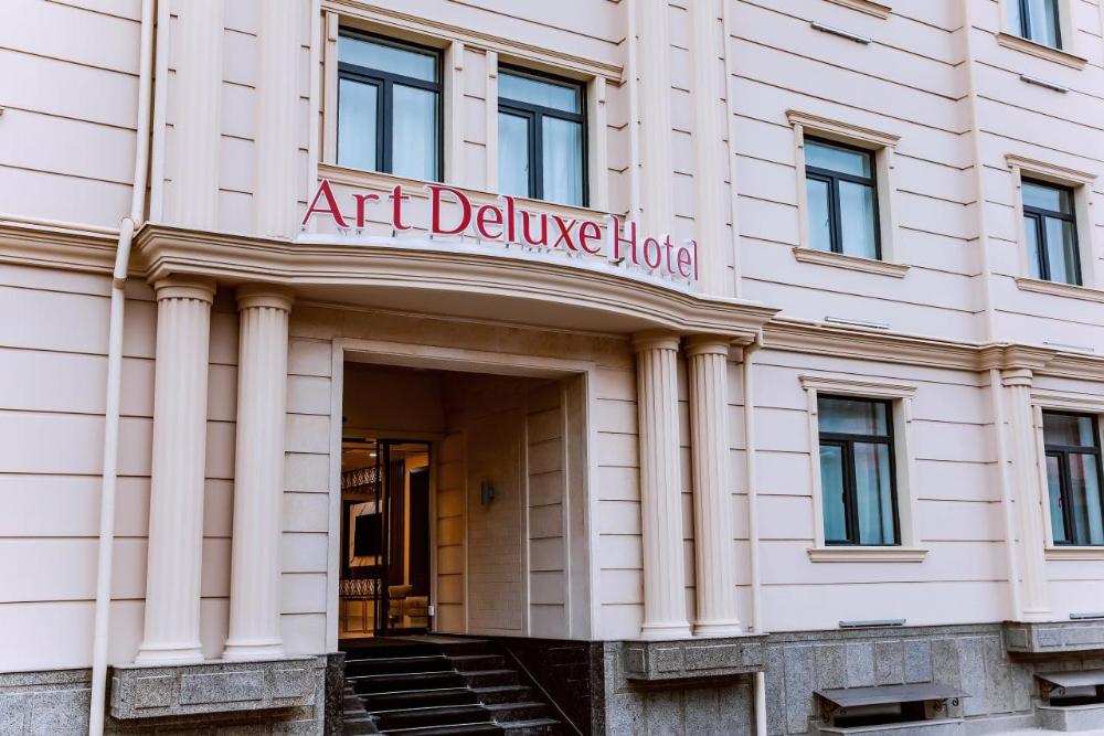 art deluxe hotel