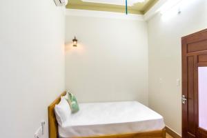 cong man homestay cham island