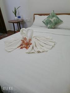 cong man homestay cham island