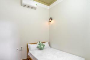 cong man homestay cham island