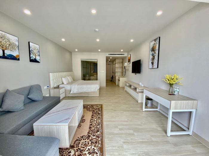 wise stay gold coast nha trang