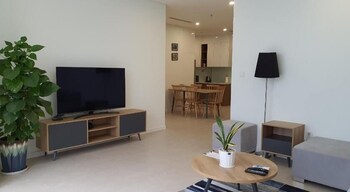 wise stay scenia bay nha trang