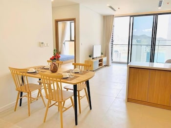 wise stay scenia bay nha trang