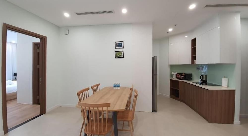 wise stay scenia bay nha trang