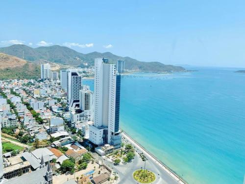 wise stay scenia bay nha trang