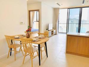 wise stay scenia bay nha trang