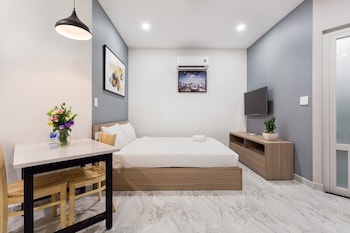 the arrivals airport