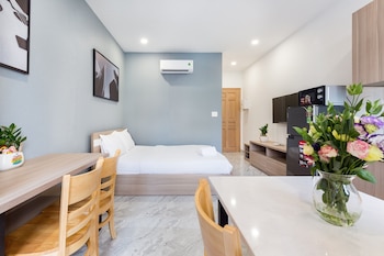 the arrivals airport