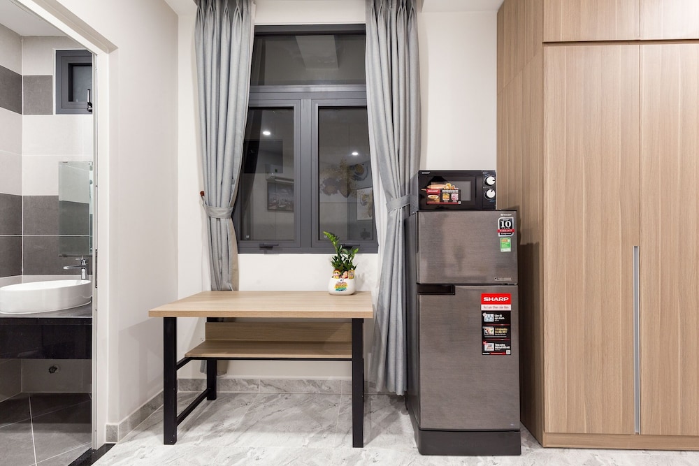 the arrivals airport