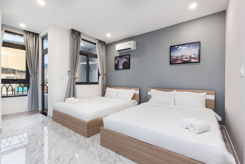 the arrivals airport