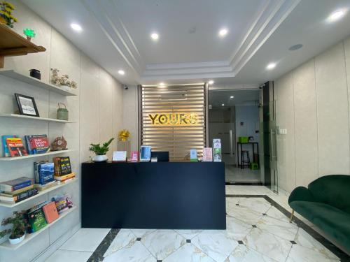 the arrivals airport